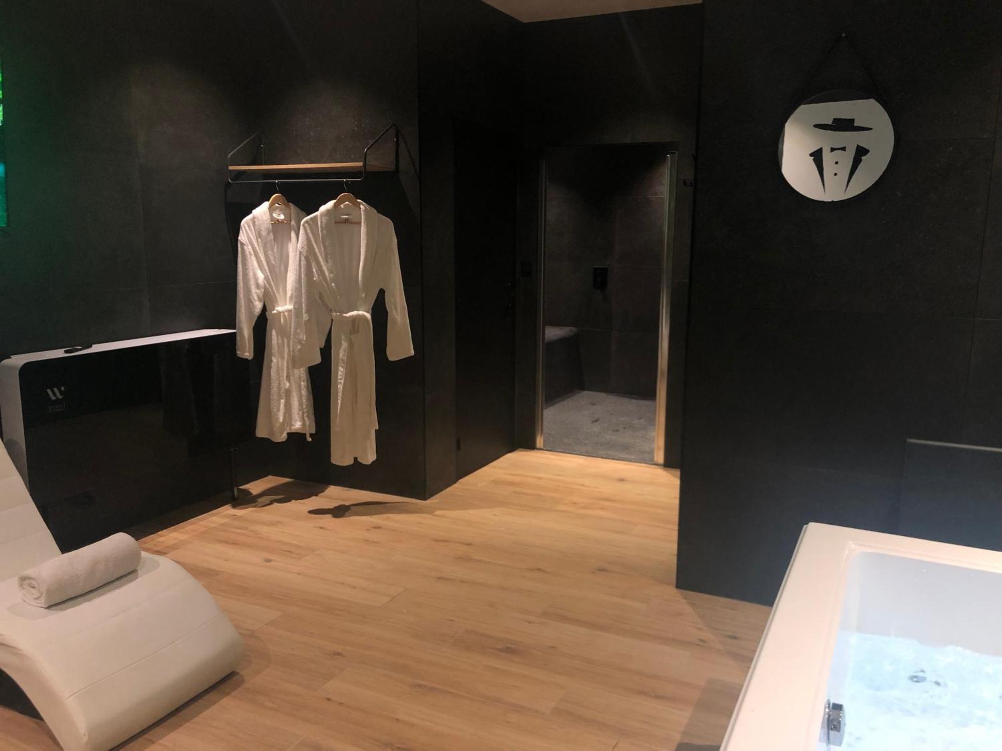 Appart-Hotel De Standing Avec Jacuzzi Privatisable En Option Périgueux Eksteriør billede